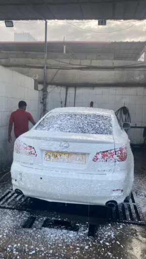لكزس is ابيض خليجي رقم واحد