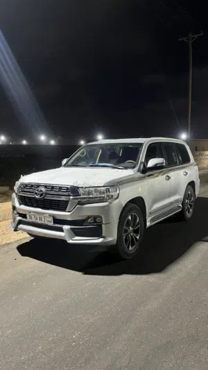 Used Toyota Land Cruiser in Benghazi