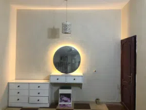 تتوفر لدينا أغراض منزلية بحالة ممتازة للبيع بسعر مغرٍ وسريع.