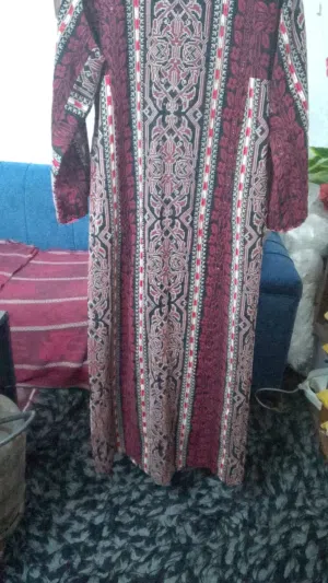 ثوب مطرز استعمال خفيف