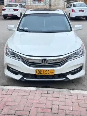 Honda accord American 2017 full options number 1 . sunroof
