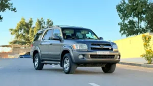 تيوتا سيكويا موديل 2007 السيارة تبارك الرحمن متشكي من شي ارفع قالب السيارة من ورشة لعند