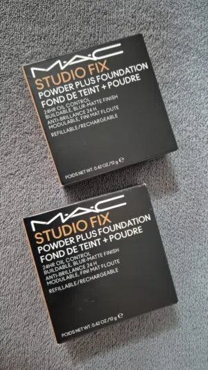 Mac powder plus foundation