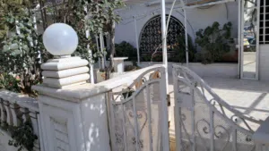 200 m2 3 Bedrooms Apartments for Rent in Amman Um Uthaiena
