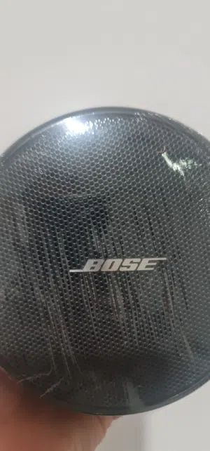 . Bose FreeSpace FS2SE Surface-Mount Loudspeaker Pair