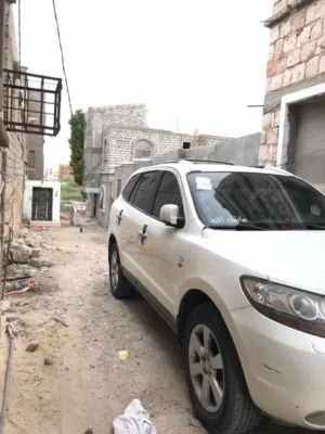 Used Hyundai Santa Fe in Al Mukalla