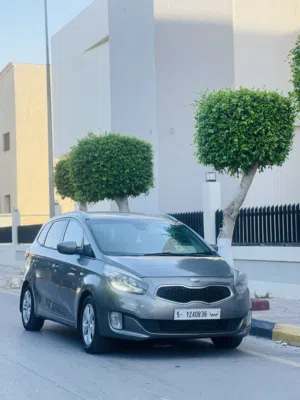 Used Kia Carens in Tripoli