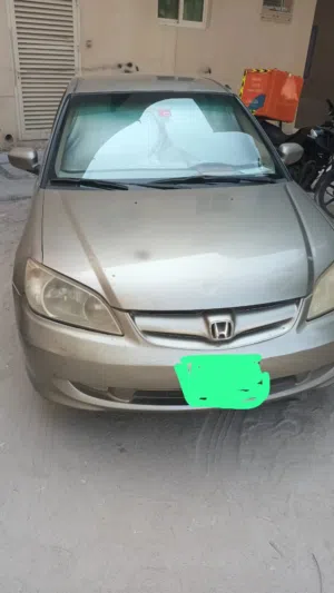للبيع هوندا سيفيك موديل2004بحاله جيده للتواصل