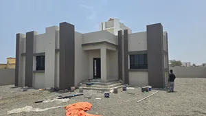 ‏٣ غرف نوم ‏.‏ ٥ حمّامات ‏.‏ 220 م٢‏4