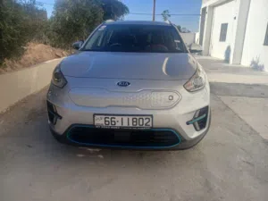 كيا نيرو ev 2019 ممشى قليل وبحالة ممتازة جدا