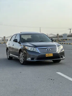 Used Toyota Avalon in Al Dakhiliya