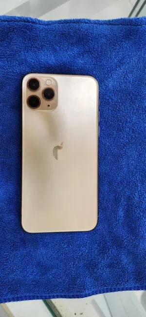 Apple iPhone 11 Pro 256 GB in Al Sharqiya