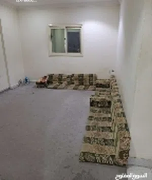 مشاركه سكن فردين غير مدخنين خلف مطعم القبقب بالفحاحيل قريب من جميع الاسواق