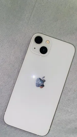 Apple iPhone 13 128 GB in Al Dakhiliya