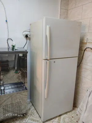 للبيع ثلاجة LG