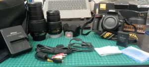Nikon D5200 +(lens 18-55mm vr)+(lens 55-200mm)
