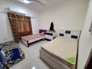 Bed spaces available in Janabiyah