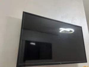 تلفزيون ايكون سمارت استعمال خفيف للبيع 40 بوصه Ikon ik-40B27