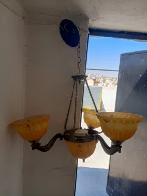 ثريا مستعملة بحالة الوكالة عدد3 للبيع