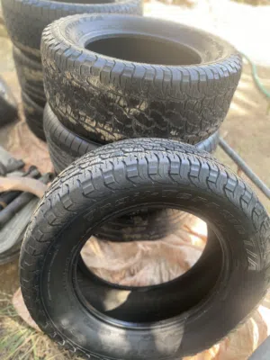 للبيع اطارات حجريه نظااف موديل 22