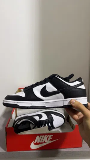 Nike panda dunks