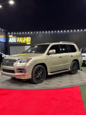 Used Lexus LX in Ajman