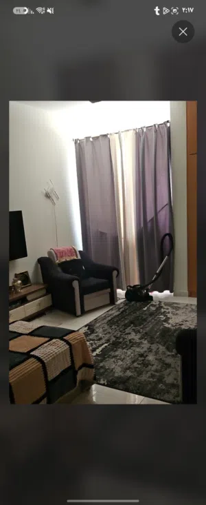 للبيع أثاث منزلي مودرن، راقي ونظيف جداً (استعمال خفيف وبحالة ممتازة كالجديد)، الألوان متناسقة جداً و