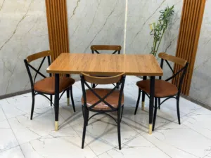 طاولات طعام