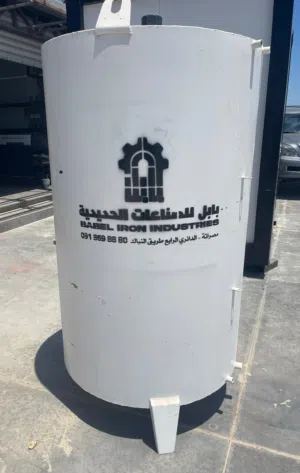 خزانات نافطة باحجام مختلفة