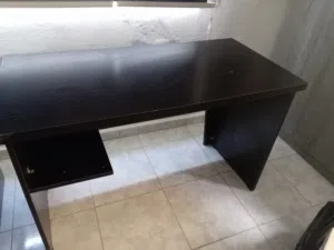 مكتب دراسة وطاولة كمبيوتر