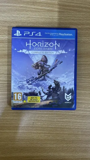 شريط Horizon Zero شبه جديد للبيع