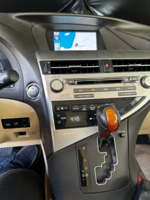 - للبيع – Lexus RX 350 موديل 2012  بنزين  لون أسود ماشيه 34 الف كيلوا