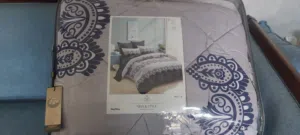 طقم لحاف سرير مجوز بورقته مناسب لهدية