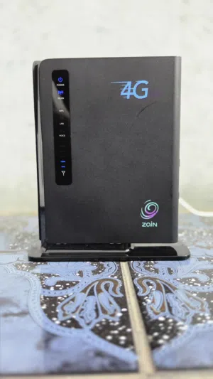 urgent sale unlocked Huawei 4G wifi router STC  batelco and any country sim works