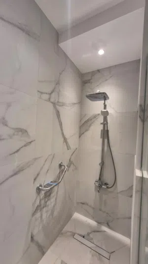 200 m2 3 Bedrooms Apartments for Rent in Amman Deir Ghbar