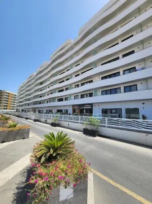 407 sqm Penthouse with unlimited view in Muscat Hills