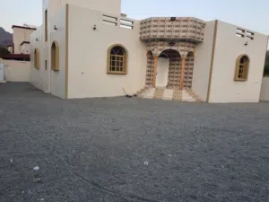 250 m2 3 Bedrooms Townhouse for Sale in Al Batinah Rustaq