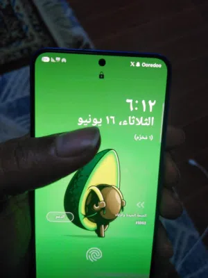 Galaxy S25 128 GB بحاله جيده