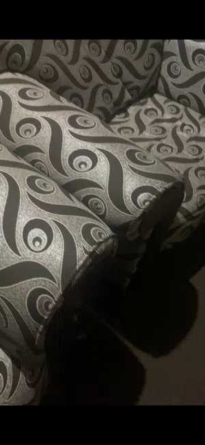 صالونين للبيع