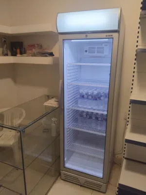 ثلاجه شبه جديده نوعية اوغور تركيه نوعيه ممتازه