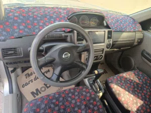 Nissan xtril