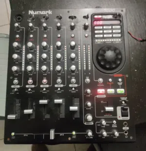 DJ Mixer دي جيه مكسر 5 تشانلز مؤثرات صوتية و مواصفات فتية متعددة بدون باور