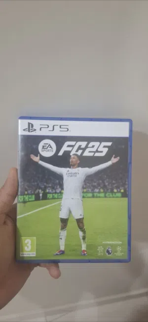 فيفا 25 شبه جديد