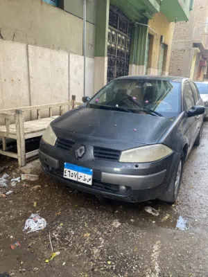 Renault . Megane . 2005 . Used3