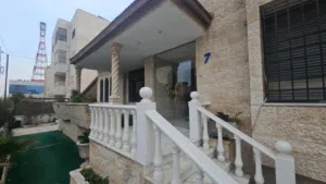 فيلا فاخرة مفروشة  خلدا خلف مطعم طواحين الهوا