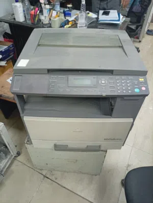 آلة تصوير مستندات