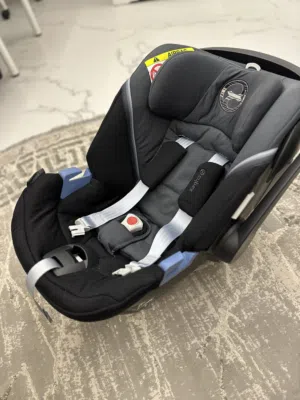 Cybex infants car seat