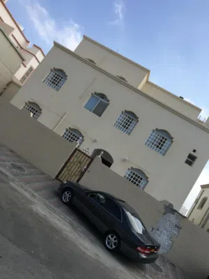 غرف للموظفين والطلاب بالخوض السادسة شامل الخدمات