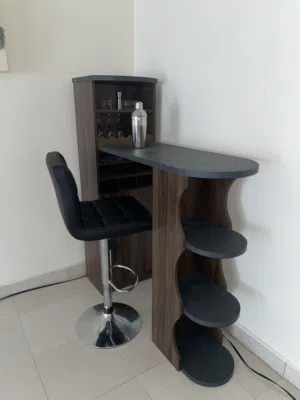 Mini Bar in Very good condition