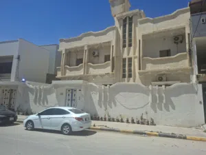 بيت دورين للايجار بوستة